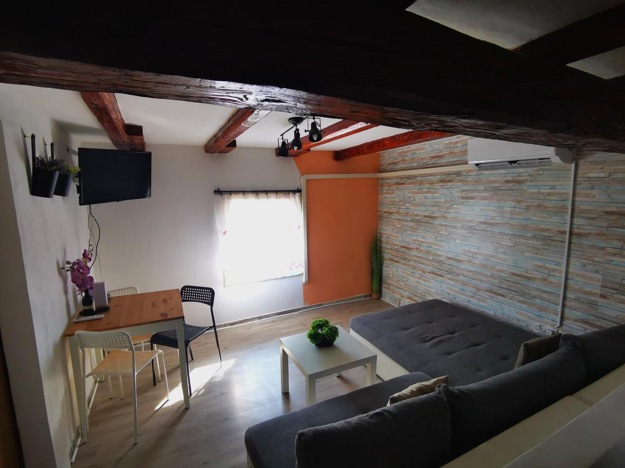 Attica Apartment Pula Bagian luar foto
