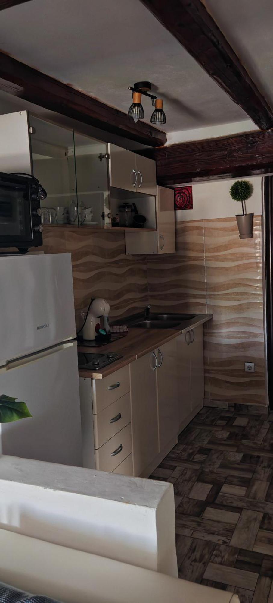 Attica Apartment Pula Bagian luar foto